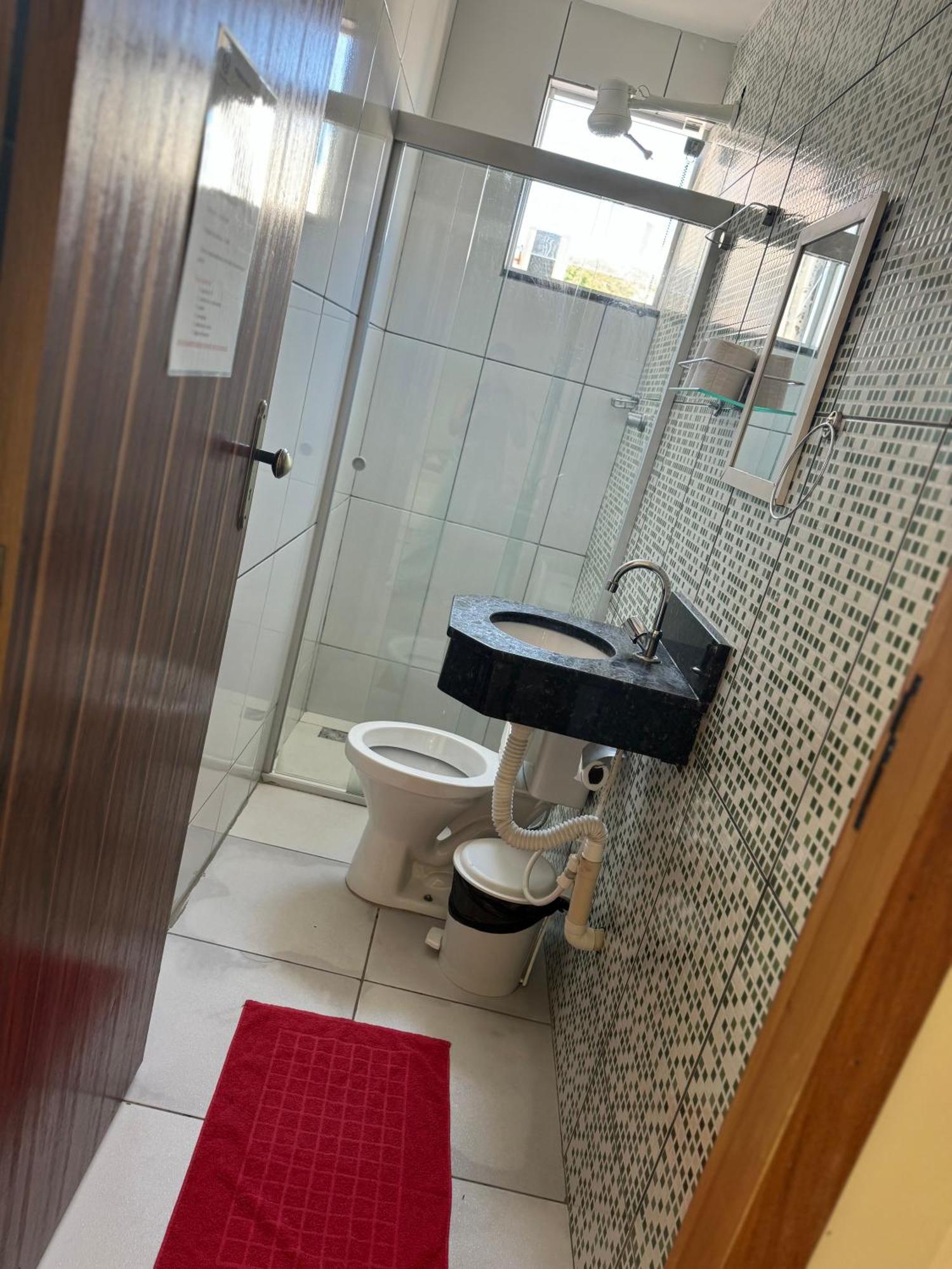 Quarto Deluxe (2 Adultos + 1 Criança)